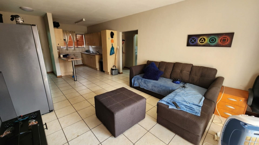 To Let 2 Bedroom Property for Rent in Pellissier Free State